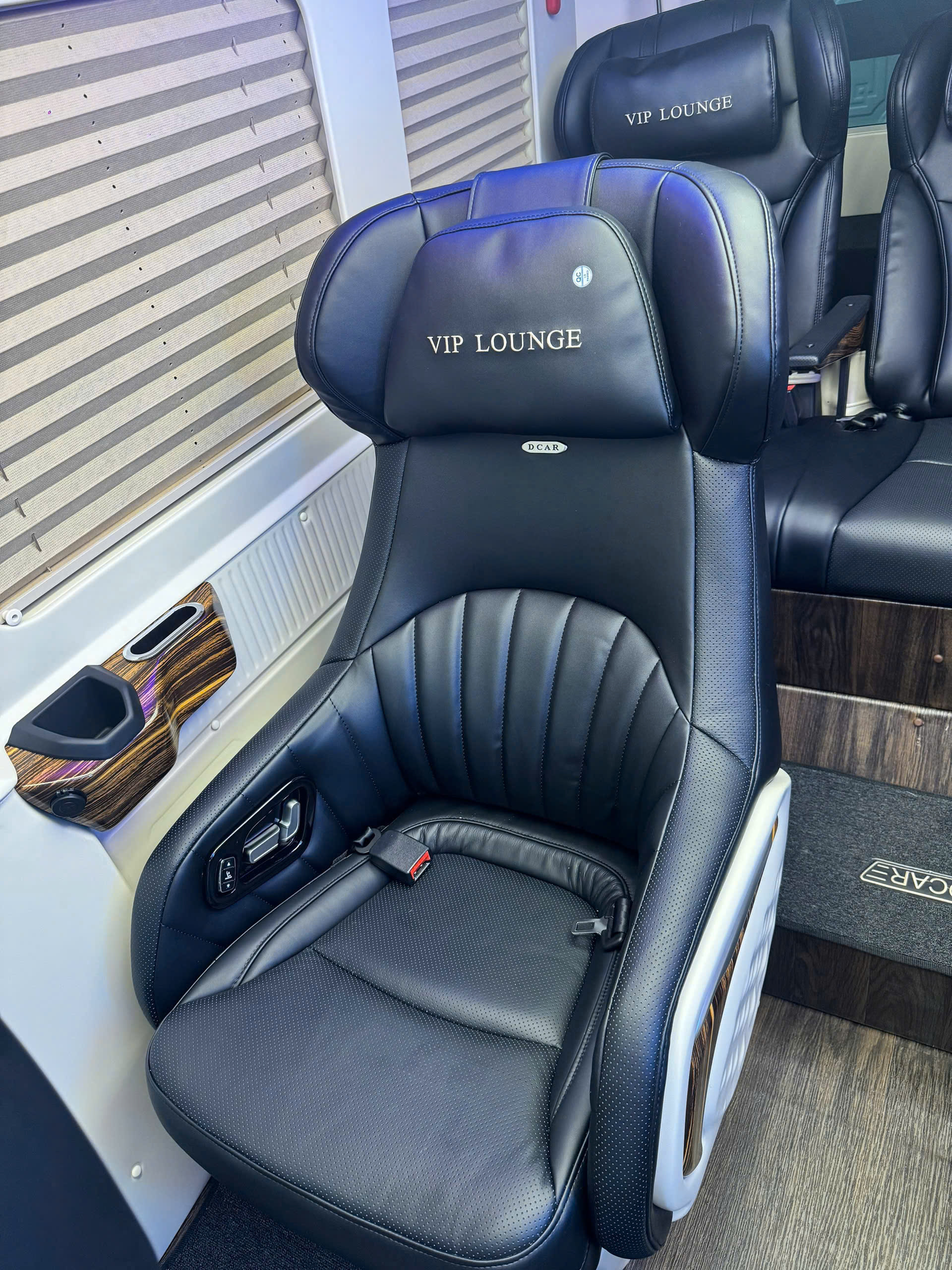 Nội thất DCar Limousine